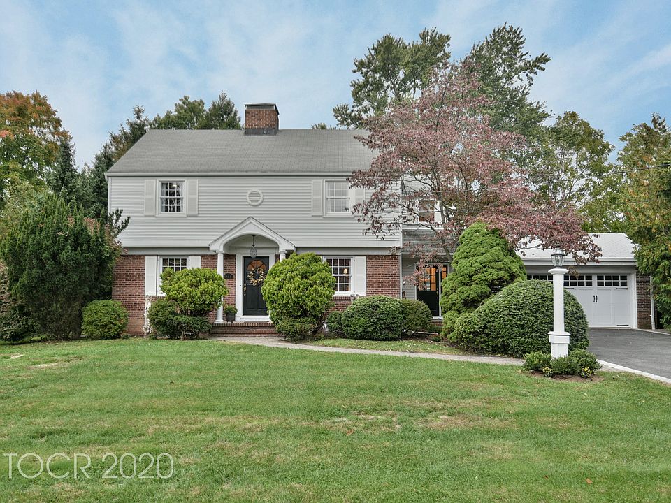 1st image of 561 Wyckoff Ave