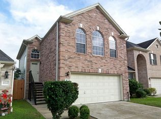 10231 E Palm Lake Dr, Houston, TX 77034