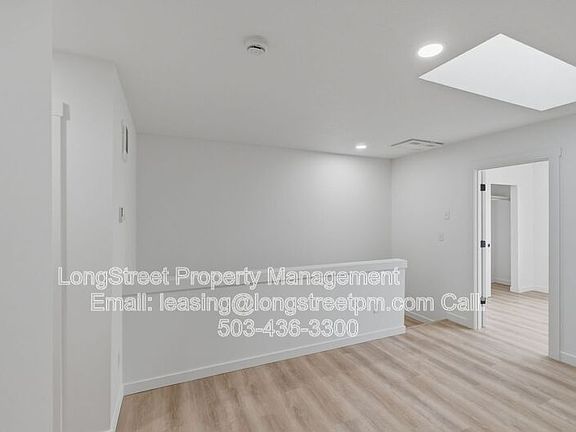 5th image of 824 S 19th St