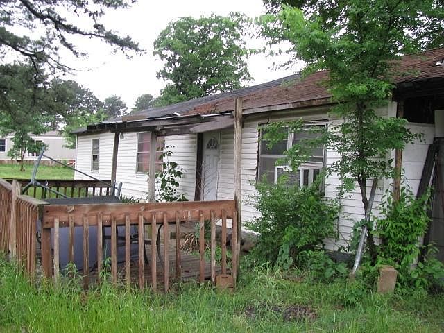 1st image of 2403 E 8th St