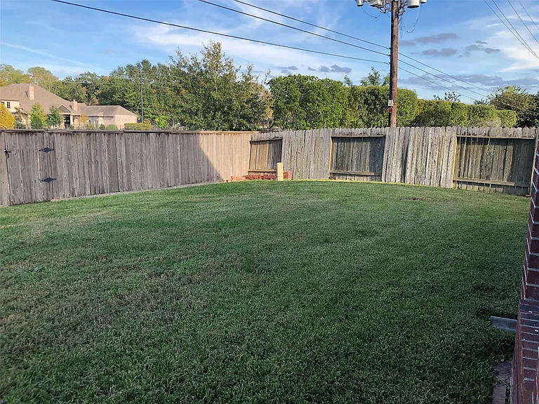 1602 Candleston Ln — Photo 11