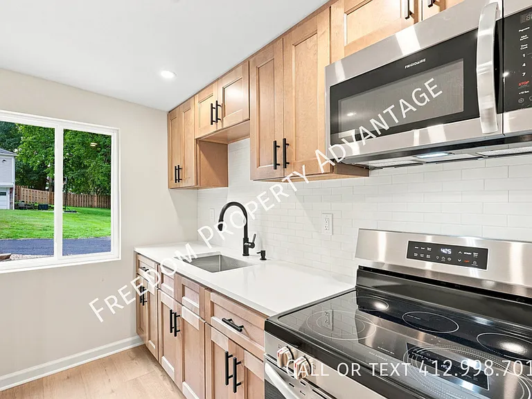 320 Bank St #C — Photo 4