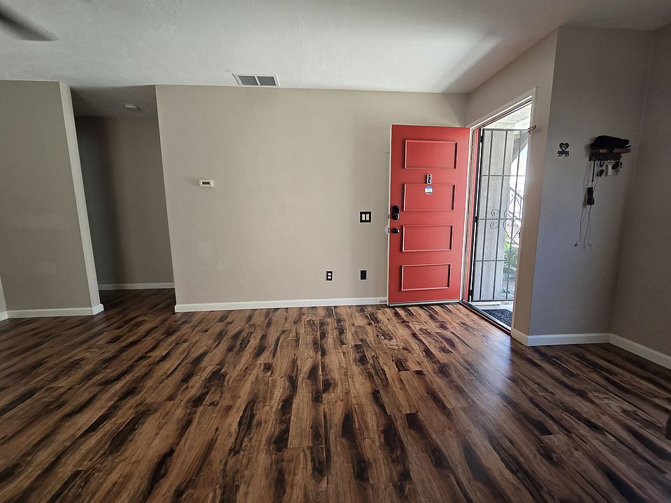 Entrance and Dining Area