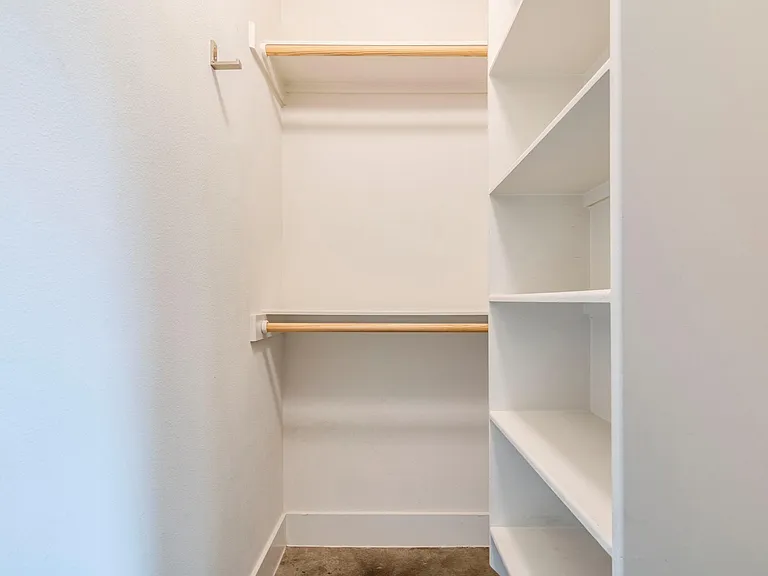 1404 Singleton Ave #B — Photo 15