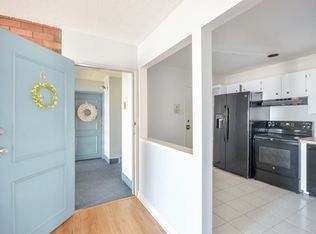 222 Winthrop Shore Dr APT 6, Winthrop, MA 02152