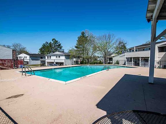 5th image of 810 Bellevue Rd APT 290