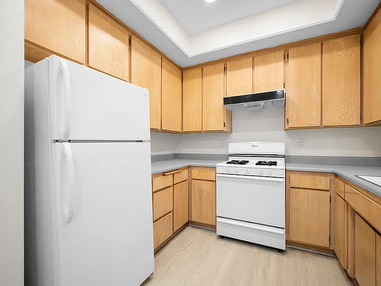 4328 Whitsett Ave #3 — Photo 12