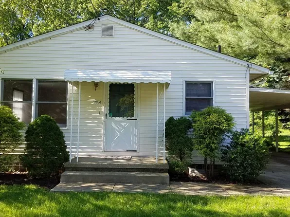 3654 Curtis St, Mogadore, OH 44260