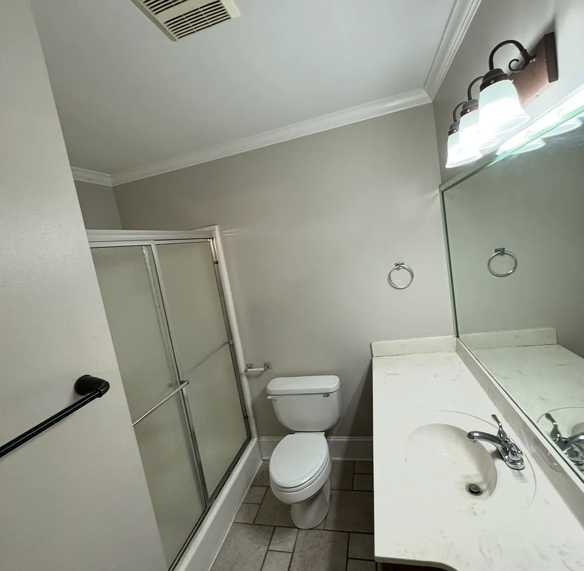 108 Aleda St — Photo 3