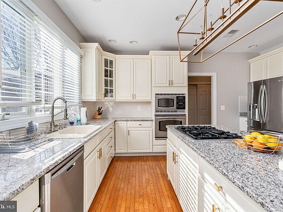 5th image of 15727 Foleys Mill Pl