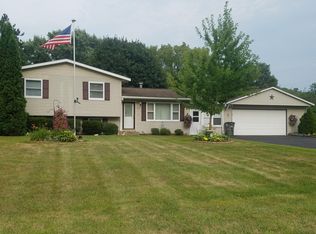 1611 Sand Lake Rd, Holmen, WI 54636