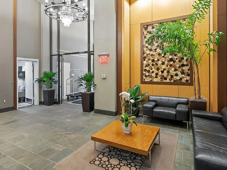 1425 Locust St #3E — Photo 14