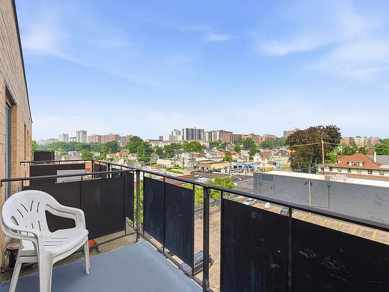 5 Linden St #6I — Photo 20