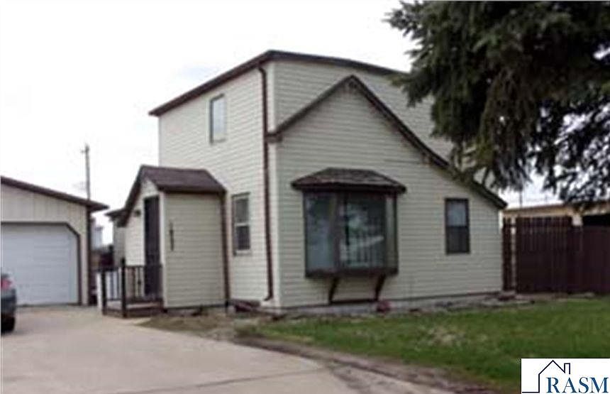 1st image of 1827 N Minnesota St