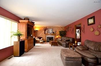 2nd image of 1709 Larkspur Dr