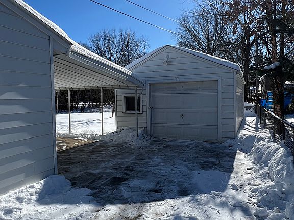 4th image of 850 Oakwood Dr