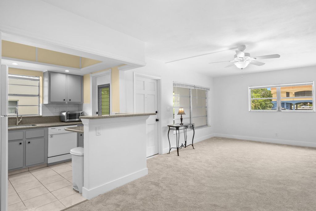 651 PINE Drive #201, photo 9