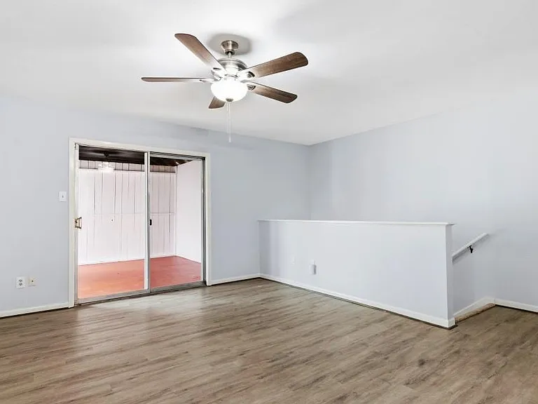 2744 Briarhurst Dr #49 — Photo 5