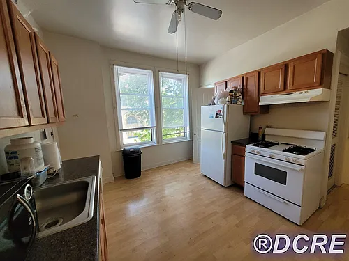 1333 W Flournoy St #2E Photo 1