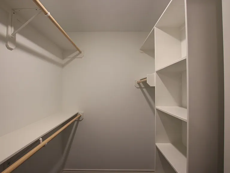 6033 Villa Rosa Way — Photo 16