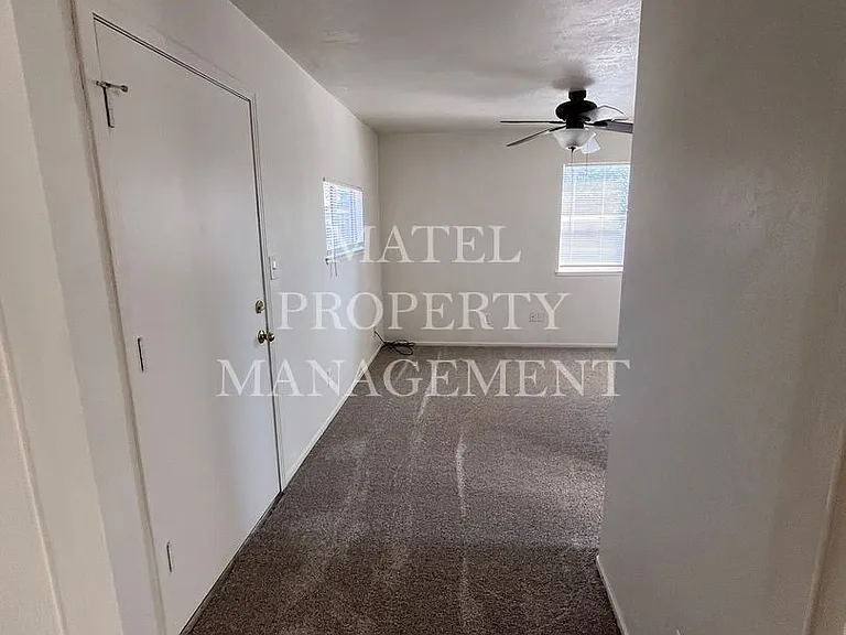 548 Esgar Ave — Photo 13