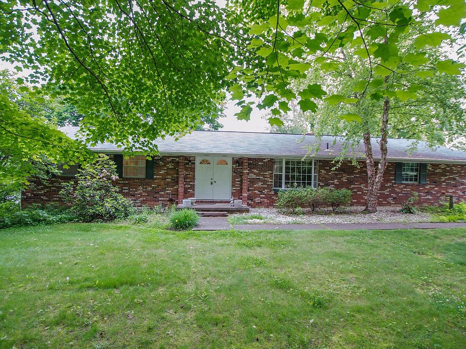 1st image of 148 Joy Ln NW