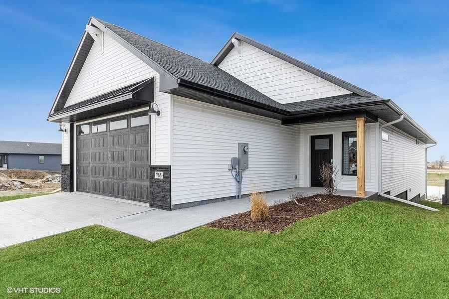 767 Clover Hill Dr, North Liberty, IA 52317 Zillow