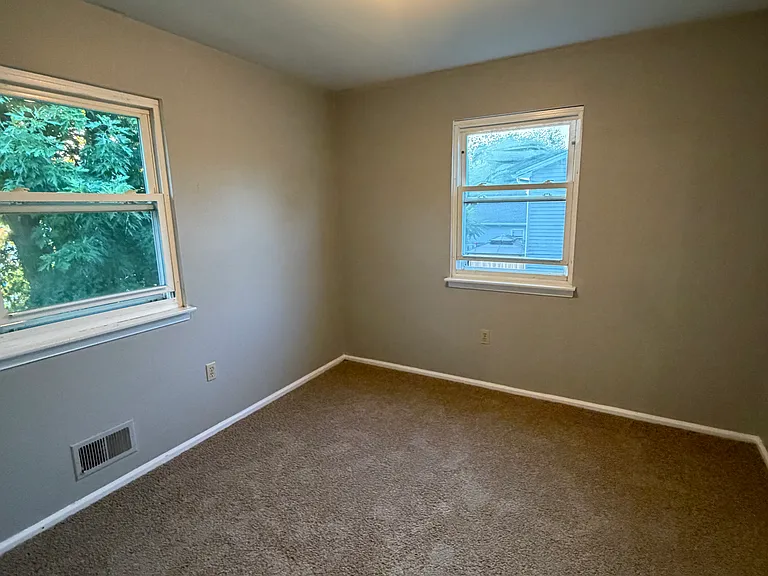 788 Maplecrest Rd — Photo 23
