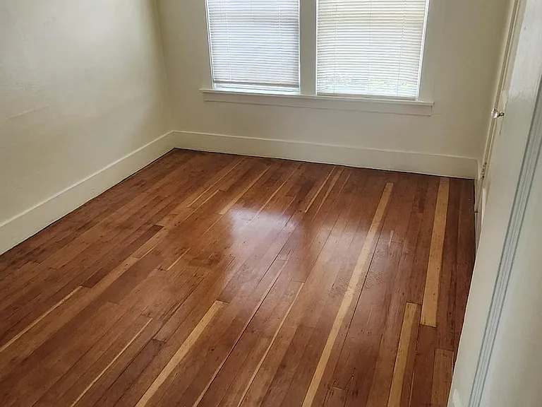 918 S J St #6 — Photo 7