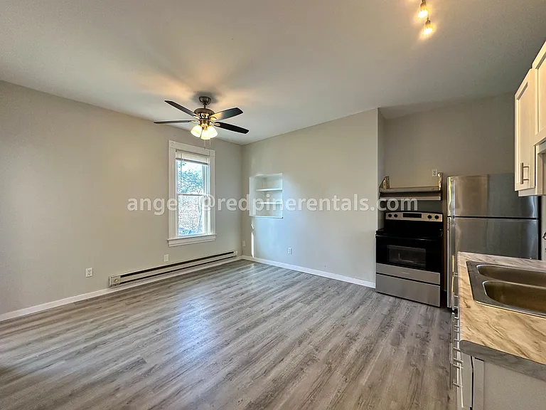 17 Walnut St #2 — Photo 6
