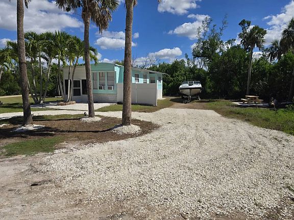 5th image of 15175 Stringfellow Rd #B40