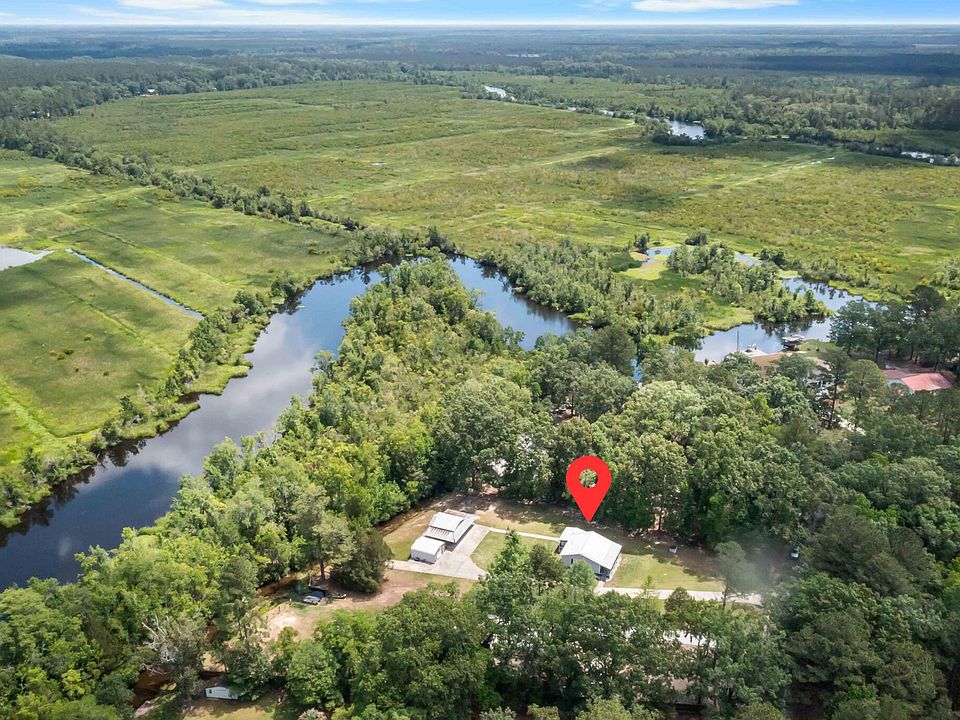 1st image of 589 Backfield Rd