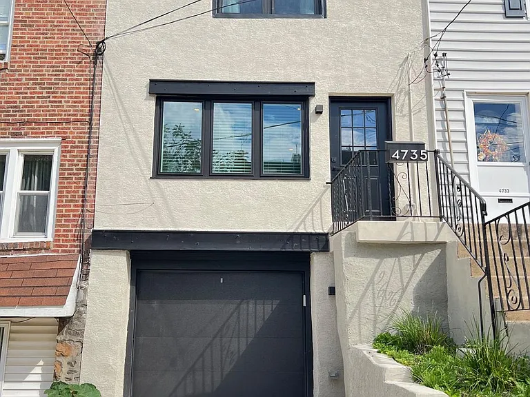 4735 Sheldon St — Photo 1