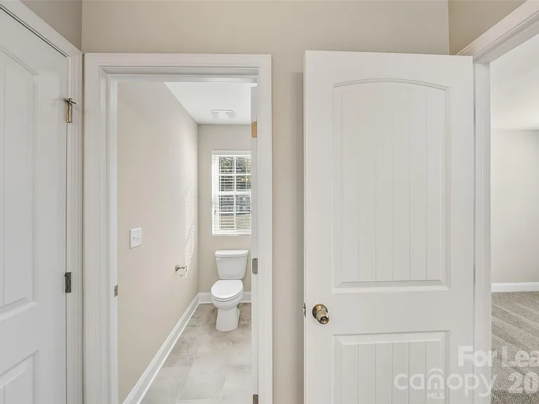 11507 Valley Oaks Ln — Photo 25