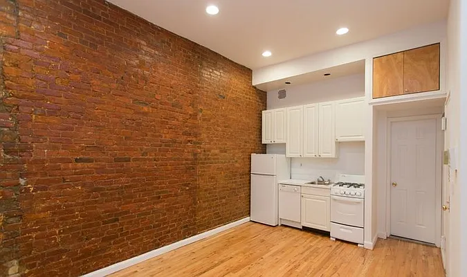 Rented by Copperwood Real Estate | media 2