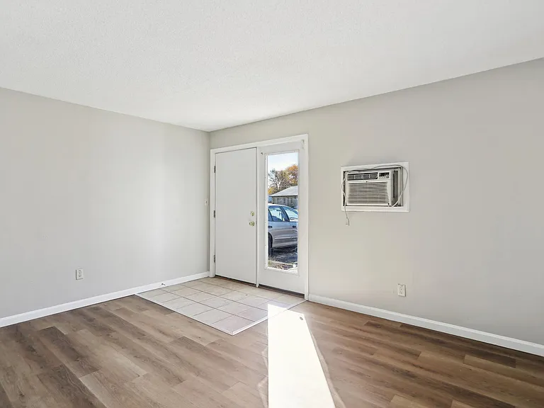 2206 Dale Dr #4 — Photo 6