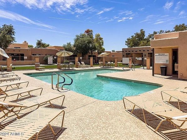 8940 W Olive Ave Unit 18