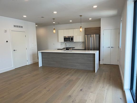 3rd image of 30 Penniman Rd #405