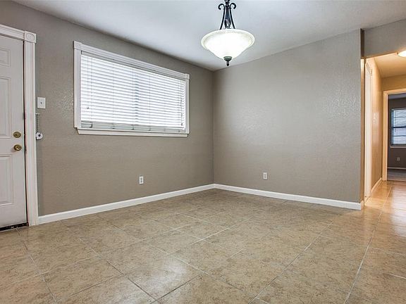 4th image of 2734 Cumberland Dr