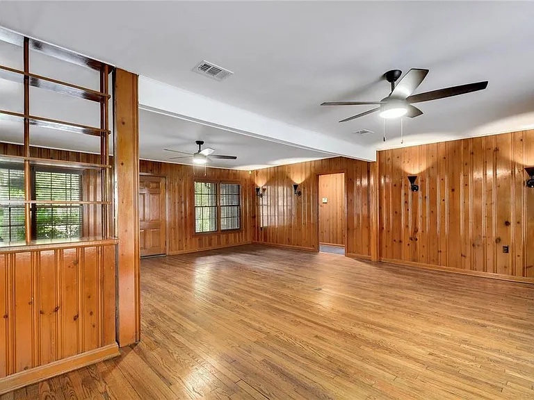 4504 Elwood Rd — Photo 24