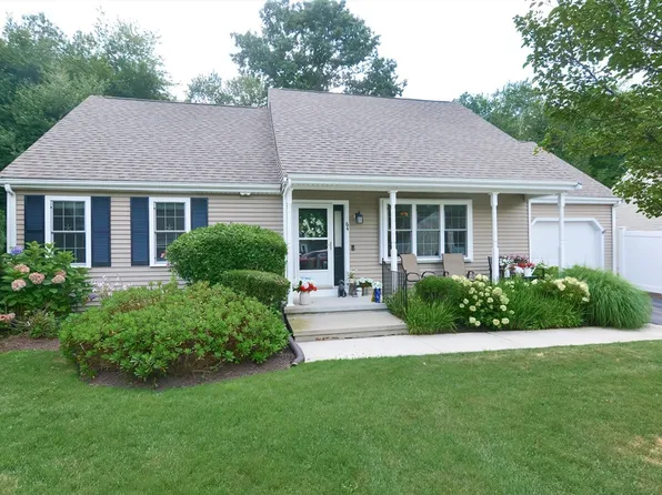 64 Brewster Rd #42, Stoughton, MA 02072