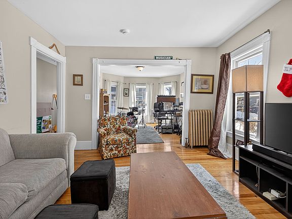 5th image of 250-252 Prospect St #1