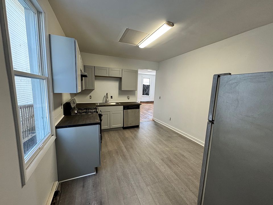 1st image of 52 Carroll St APT 1