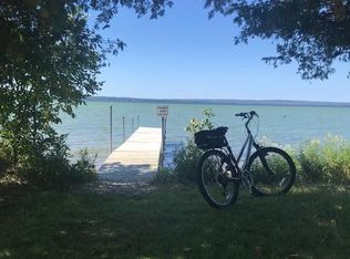 279 Eagles Nest Rd, Indian River, MI 49749