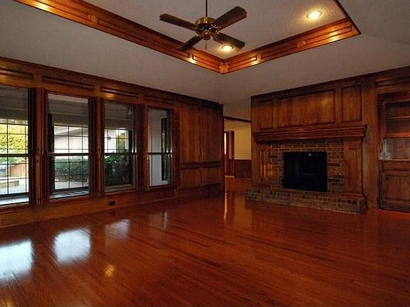 3rd image of 3408 Horseshoe Dr