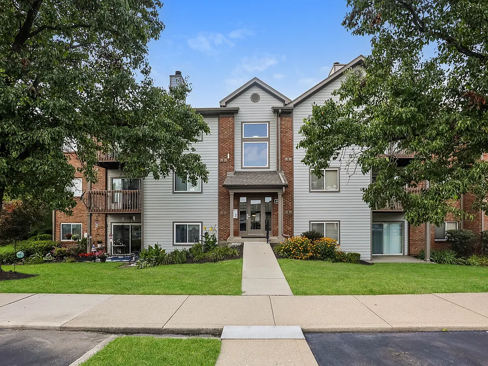 8839 Eagleview Dr #4