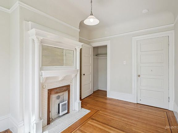 3rd image of 1208 Cole St #1210K