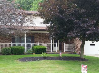 111 Crossing Ridge Trl, Cranberry Township, PA 16066