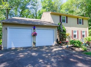 105 Inwood Ln, Bristol, CT 06010
