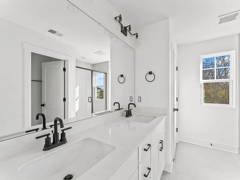 141 Rose Hannah Dr — Photo 22